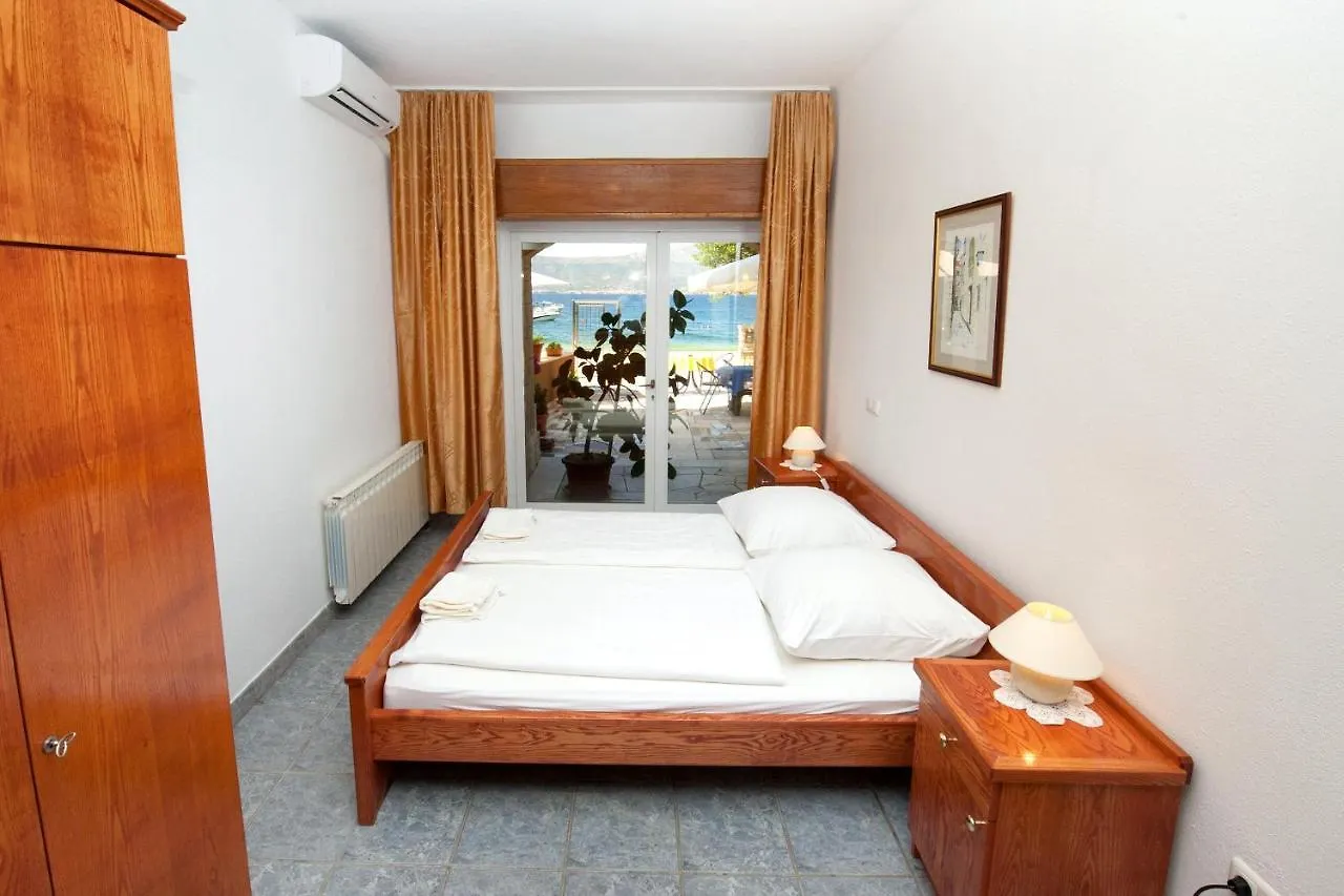 Apartments By The Sea Slatine, Ciovo - 10435 Slatine